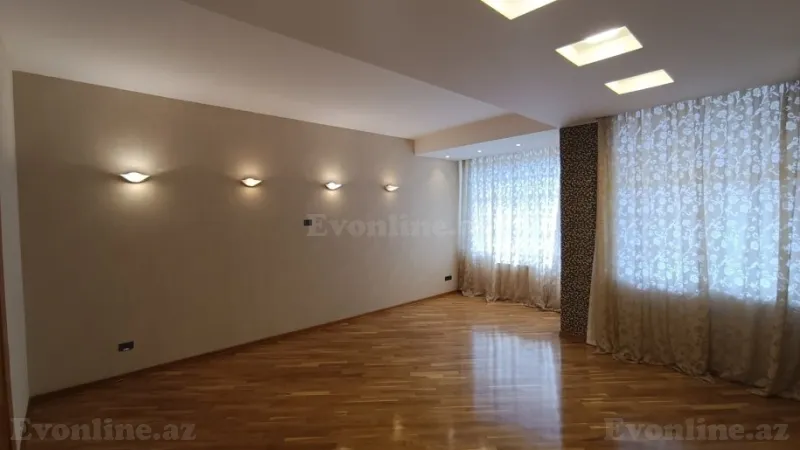 Satılır 4 otaqlı Mənzil Yeni tikili 220 m² 28 May m. - şəkil 9