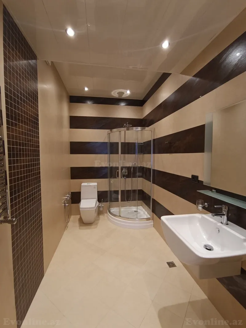 Satılır 4 otaqlı Mənzil Yeni tikili 220 m² 28 May m. - şəkil 16