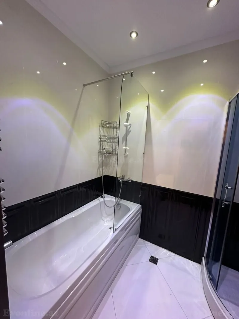 Kirayə verilir Ofis 131 m² Gənclik m. - şəkil 12