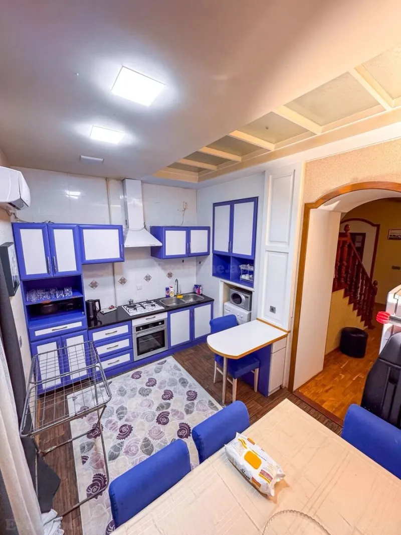 Kirayə verilir 4 otaqlı Mənzil Köhnə tikili 200 m² İçərişəhər m. - şəkil 2