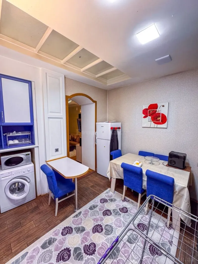 Kirayə verilir 4 otaqlı Mənzil Köhnə tikili 200 m² İçərişəhər m. - şəkil 4