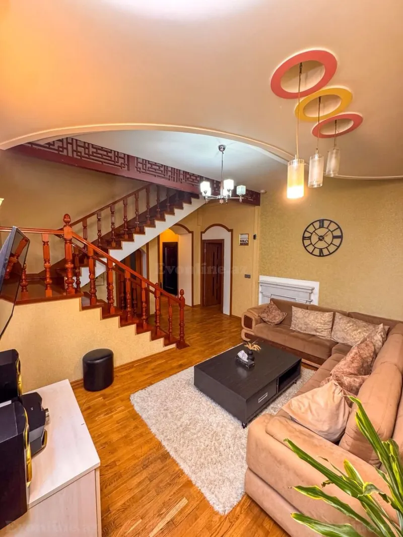 Kirayə verilir 4 otaqlı Mənzil Köhnə tikili 200 m² İçərişəhər m. - şəkil 7