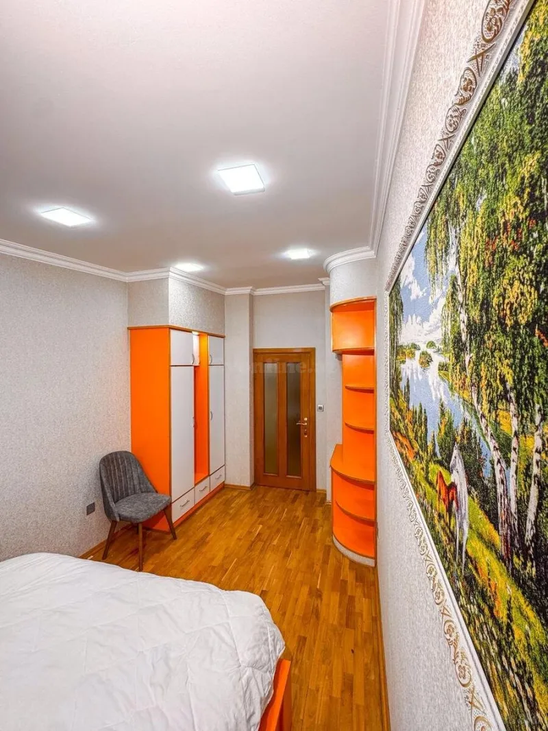 Kirayə verilir 4 otaqlı Mənzil Köhnə tikili 200 m² İçərişəhər m. - şəkil 16