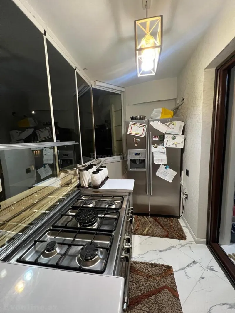 Satılır 3 otaqlı Mənzil Yeni tikili 130 m² 8 Noyabr m. - şəkil 12