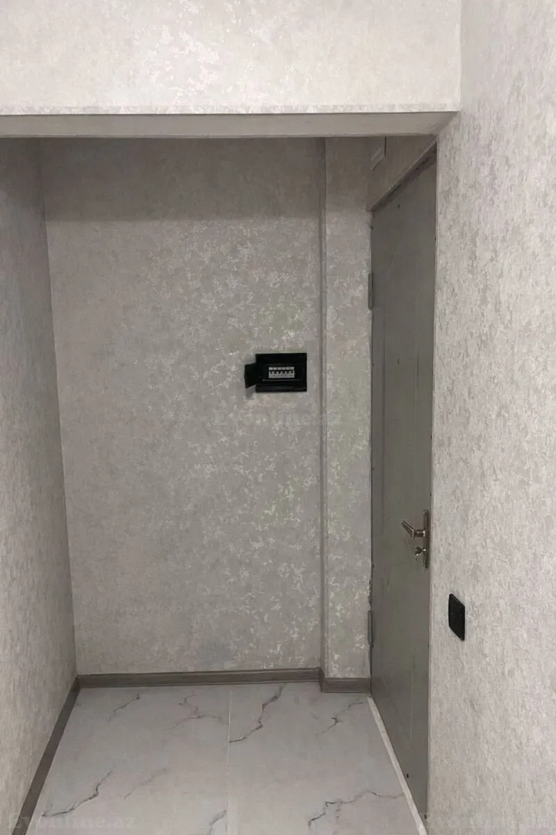 Satılır 2 otaqlı Mənzil Köhnə tikili 55 m² Xalqlar Dostluğu m. - şəkil 4