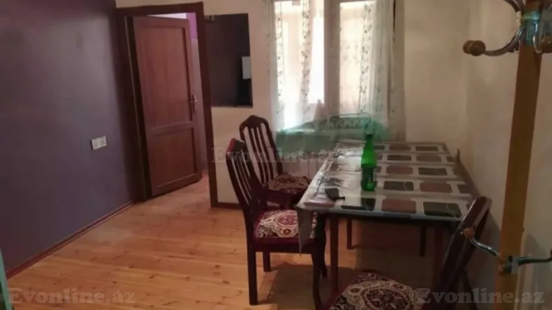 Kirayə verilir 2 otaqlı Mənzil Köhnə tikili 40 m² Böyükşor