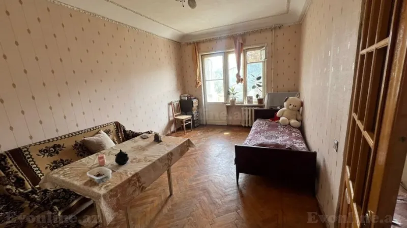 Satılır 3 otaqlı Mənzil Köhnə tikili 60 m² 8-ci kilometr