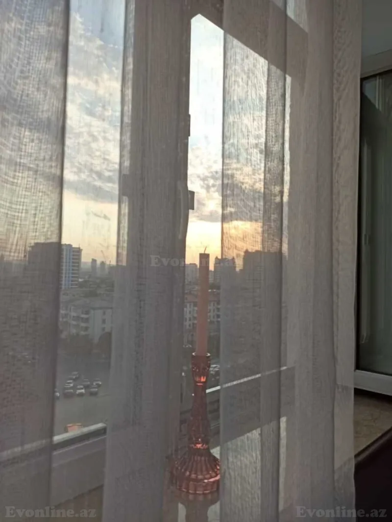 Satılır 2 otaqlı Mənzil Köhnə tikili 62 m² Neftçilər m. - şəkil 8