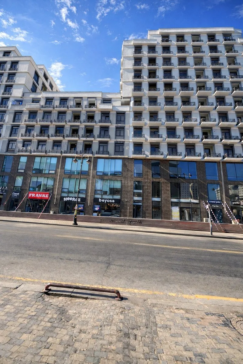 Satılır 2 otaqlı Mənzil Yeni tikili 80 m² Nəsimi r. - şəkil 3