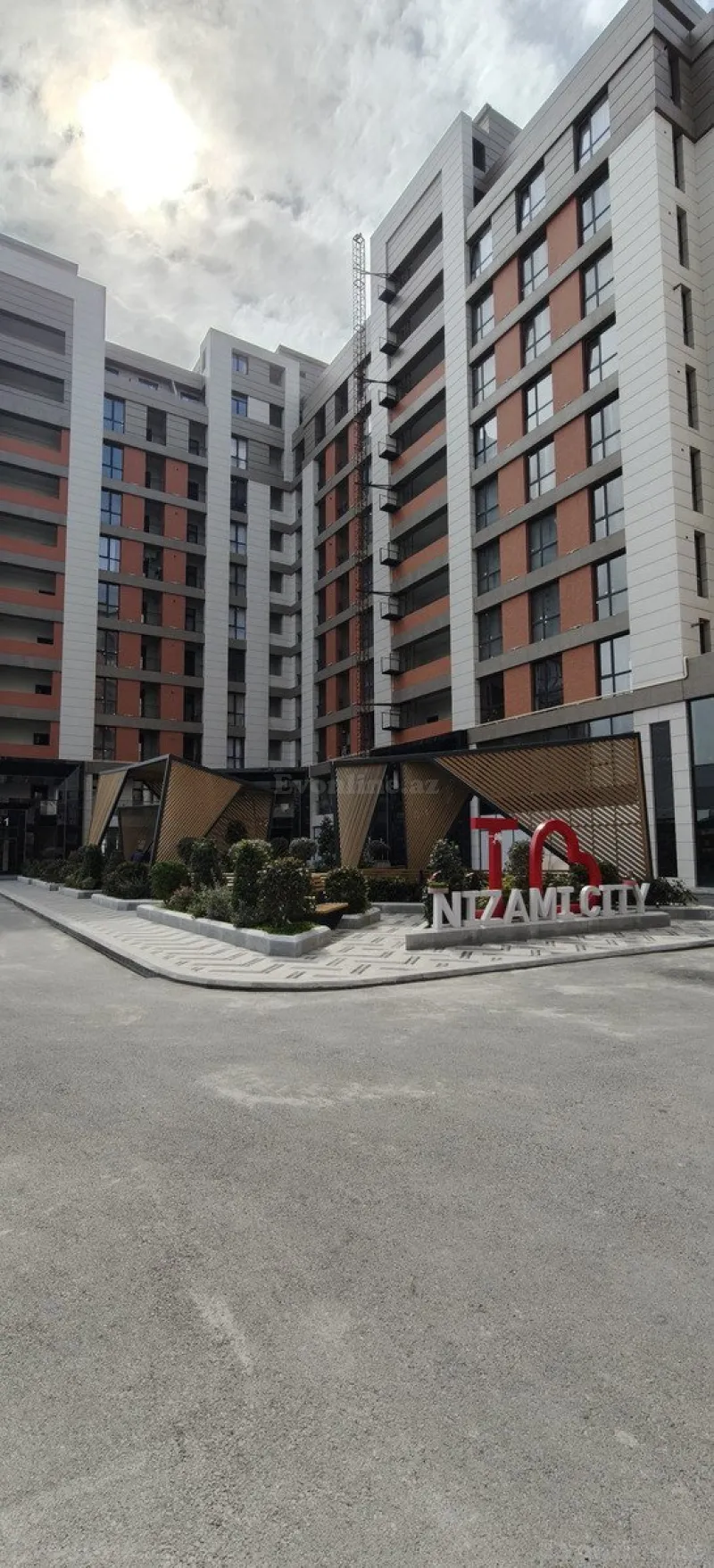 Satılır 3 otaqlı Mənzil Yeni tikili 101 m² Yasamal - şəkil 2