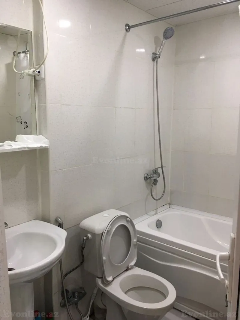 Kirayə verilir 2 otaqlı Mənzil Köhnə tikili 50 m² Sahil m. - şəkil 12