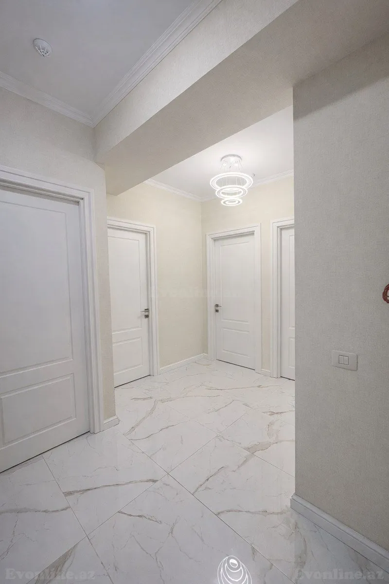 Satılır 3 otaqlı Mənzil Yeni tikili 83 m² Yasamal r. - şəkil 8
