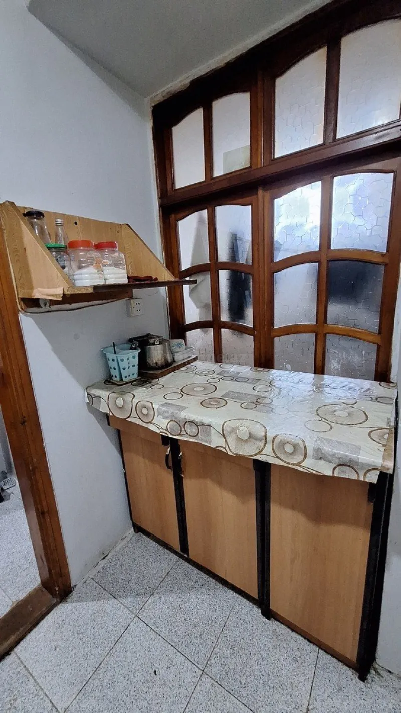 Kirayə verilir 2 otaqlı Mənzil Köhnə tikili 50 m² Yasamal r. - şəkil 3