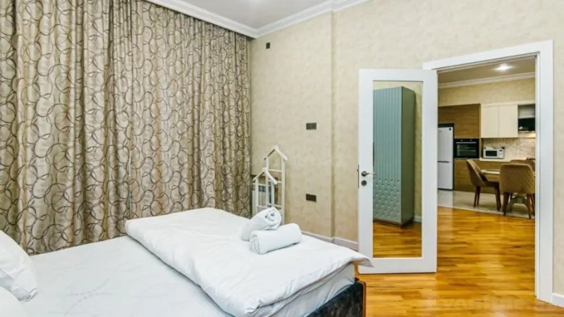 Kirayə verilir 3 otaqlı Mənzil Yeni tikili 116 m² Sahil m. - şəkil 10