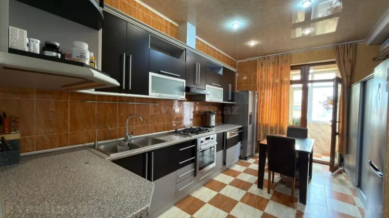 Satılır 4 otaqlı Mənzil Yeni tikili 158 m² Nizami r. - şəkil 9