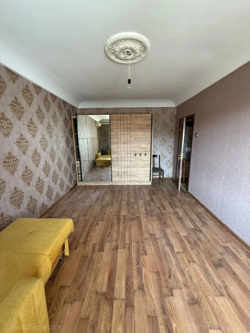 Satılır 1 otaqlı Mənzil Köhnə tikili 35 m² 8-ci kilometr