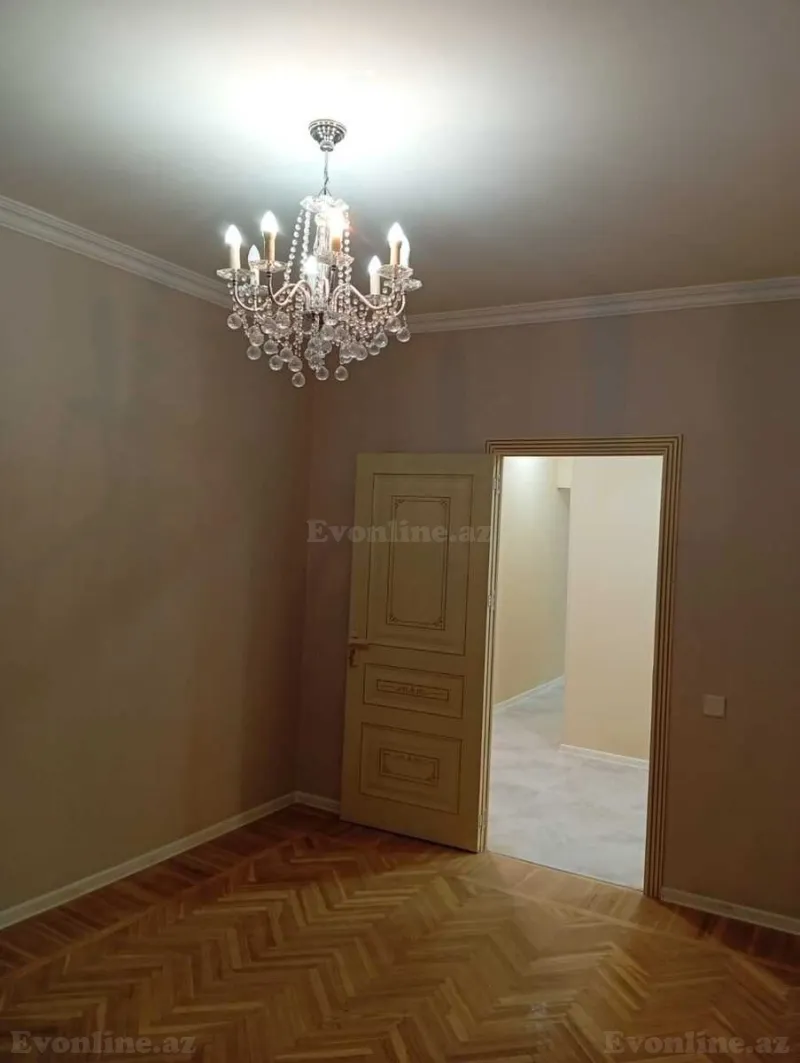 Satılır 2 otaqlı Mənzil Köhnə tikili 70 m² 9-cu mikrorayon - şəkil 3