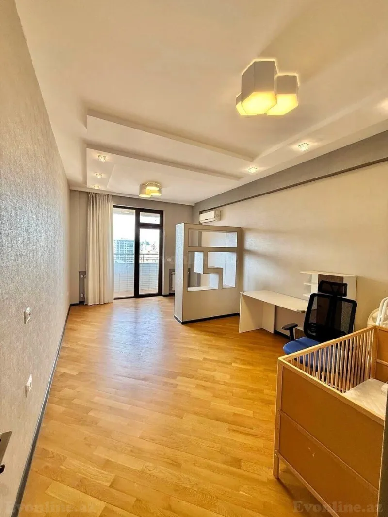 Satılır 3 otaqlı Mənzil Yeni tikili 158 m² Gənclik m. - şəkil 8