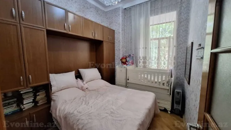 Satılır 2 otaqlı Mənzil Köhnə tikili 56 m² Səbail r. - şəkil 5