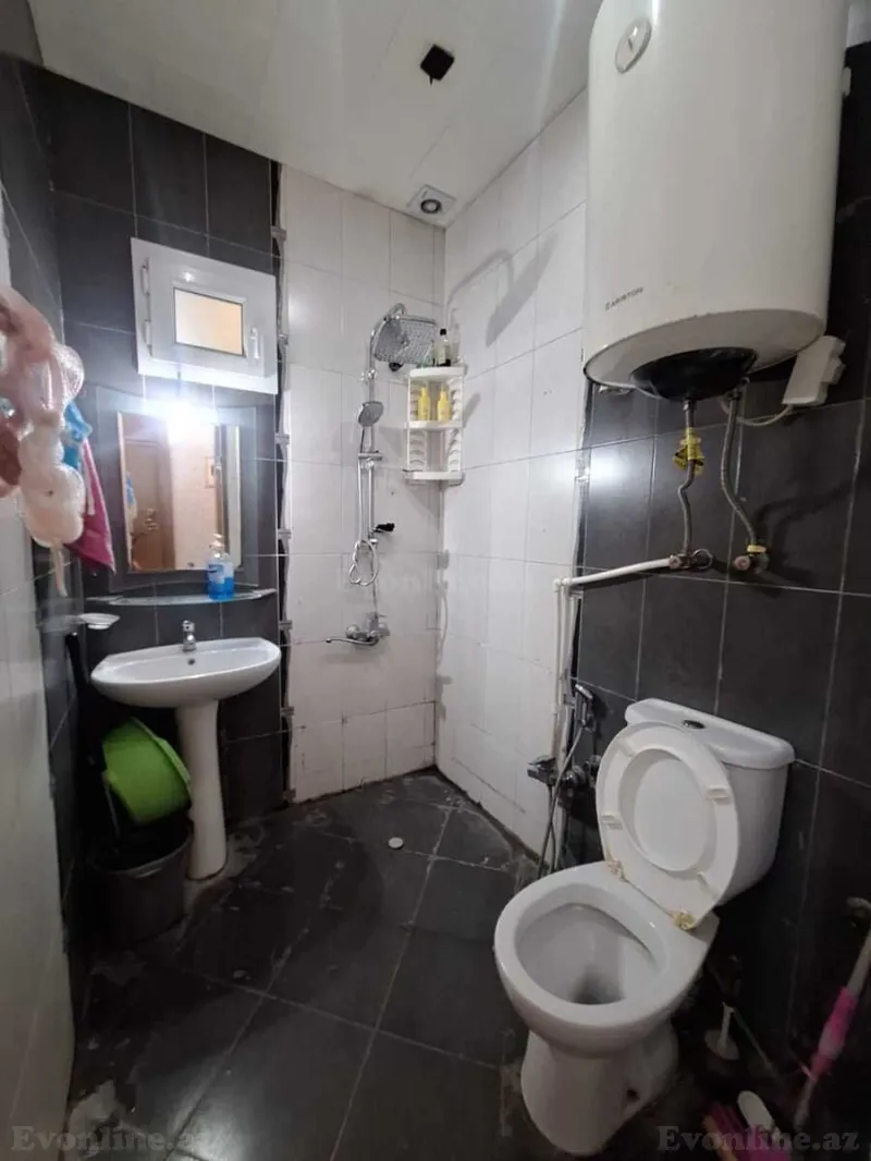 Satılır 2 otaqlı Mənzil Köhnə tikili 56 m² Səbail r. - şəkil 15