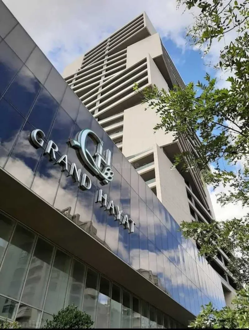 Kirayə verilir 3 otaqlı Mənzil Yeni tikili 110 m² İnşaatçılar m.