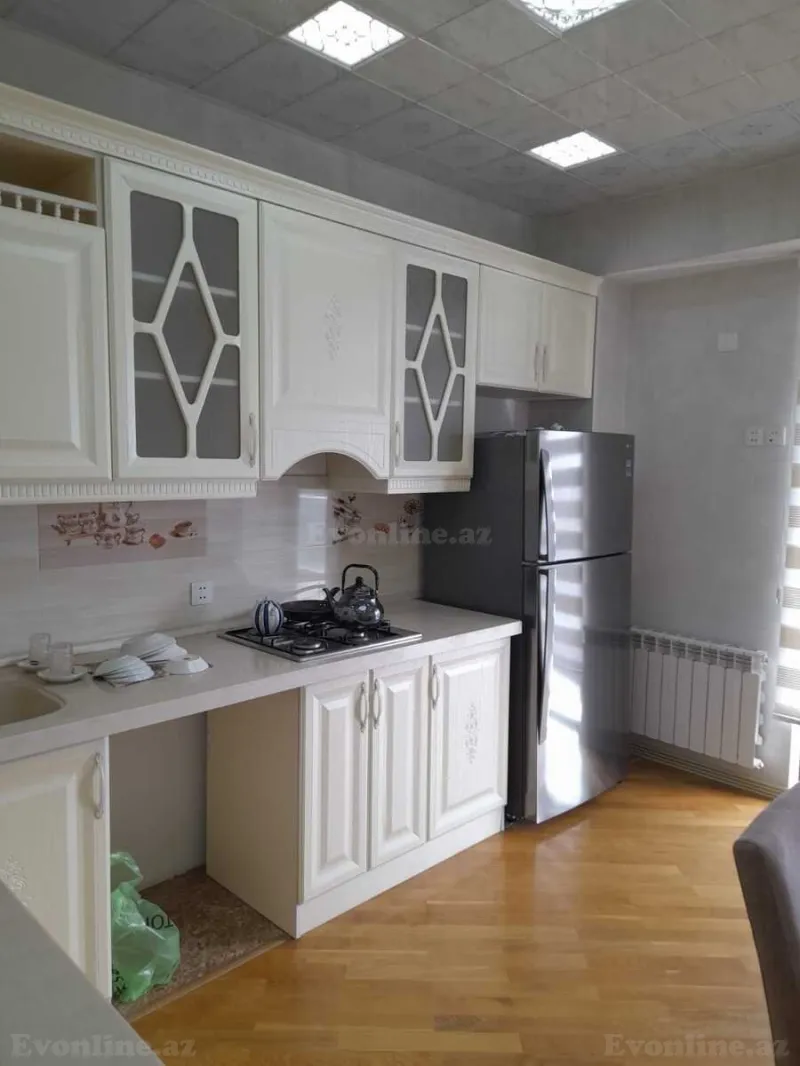 Kirayə verilir 3 otaqlı Mənzil Yeni tikili 110 m² İnşaatçılar m. - şəkil 5