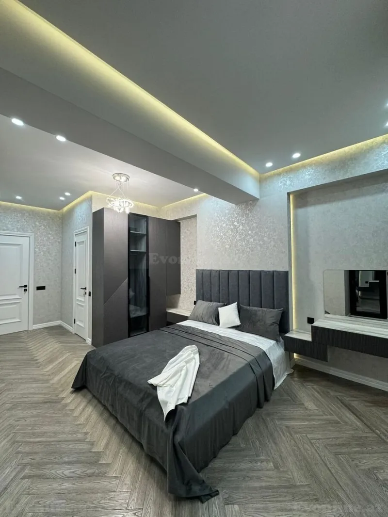 Satılır 4 otaqlı Mənzil Yeni tikili 168 m² Nəsimi r. - şəkil 10