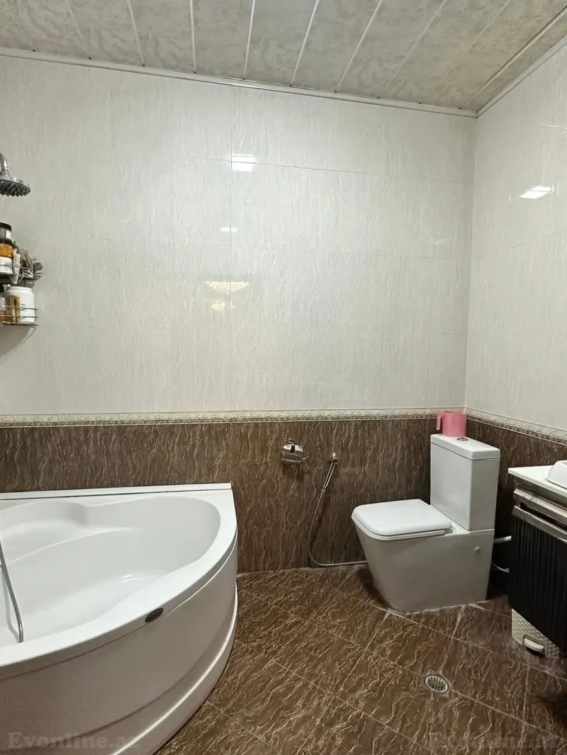 Satılır 3 otaqlı Mənzil Yeni tikili 130 m² Neftçilər m. - şəkil 11