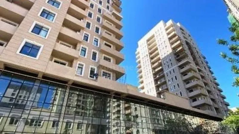 Satılır 3 otaqlı Mənzil Yeni tikili 127 m² 28 May m.