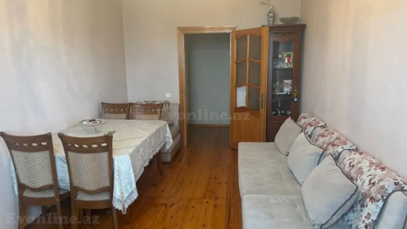 Satılır 3 otaqlı Mənzil Köhnə tikili 75 m² Avtovağzal m. - şəkil 2