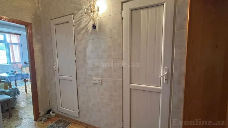 Satılır 3 otaqlı Mənzil Köhnə tikili 75 m² Avtovağzal m. - şəkil 8