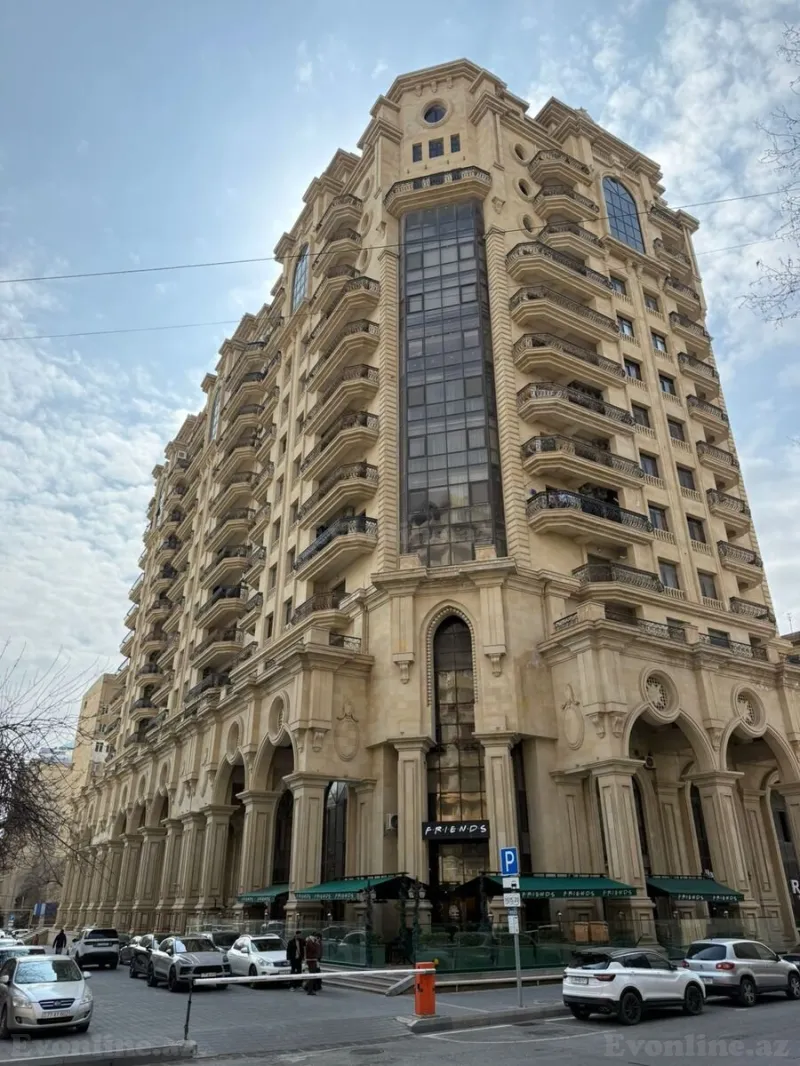 Satılır 4 otaqlı Mənzil Yeni tikili 230 m² 28 May m. - şəkil 2