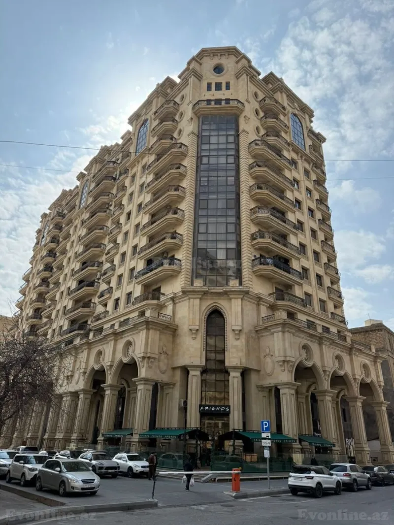 Satılır 4 otaqlı Mənzil Yeni tikili 230 m² 28 May m. - şəkil 3