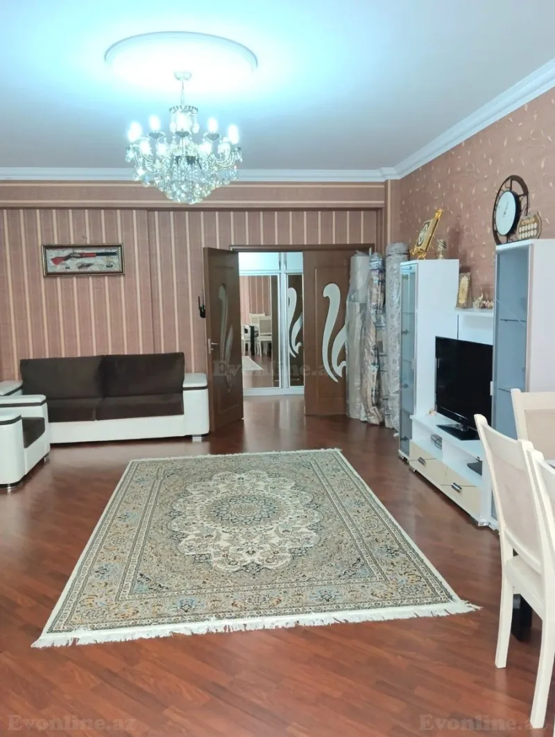Satılır 3 otaqlı Mənzil Yeni tikili 138 m² Səbail r. - şəkil 2