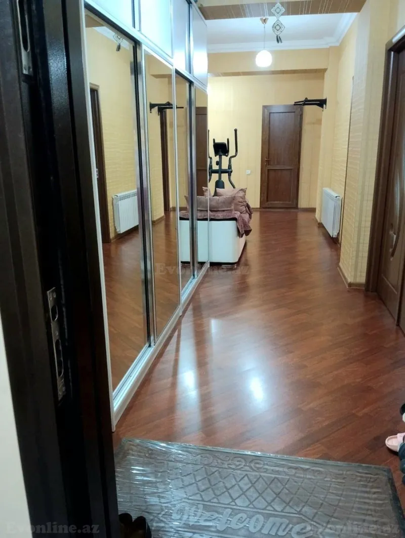 Satılır 3 otaqlı Mənzil Yeni tikili 138 m² Səbail r. - şəkil 4