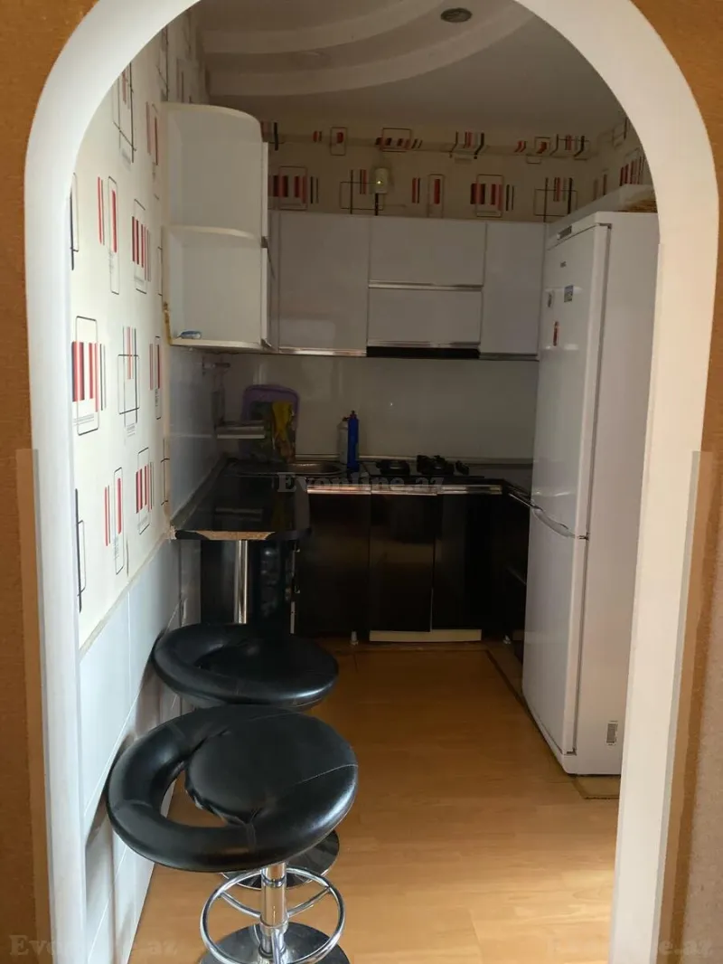 Kirayə verilir 3 otaqlı Mənzil Yeni tikili 78 m² 4-cü mikrorayon - şəkil 13