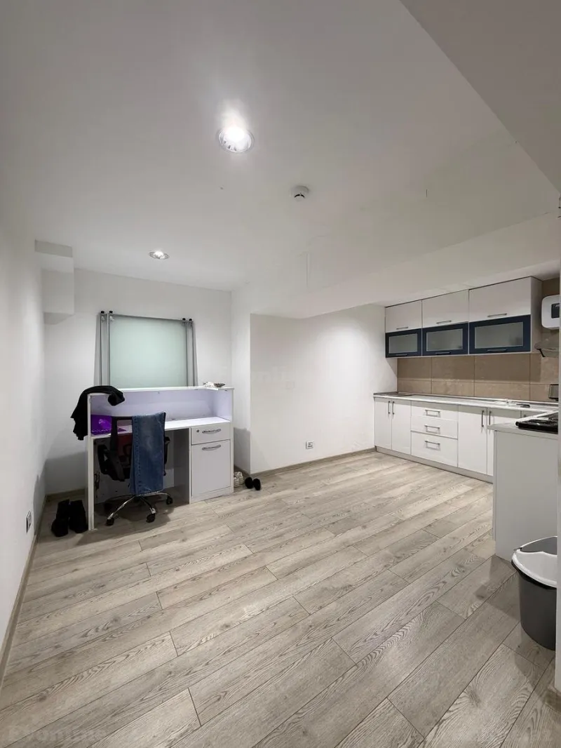 Kirayə verilir Ofis 140 m² 28 May m. - şəkil 9