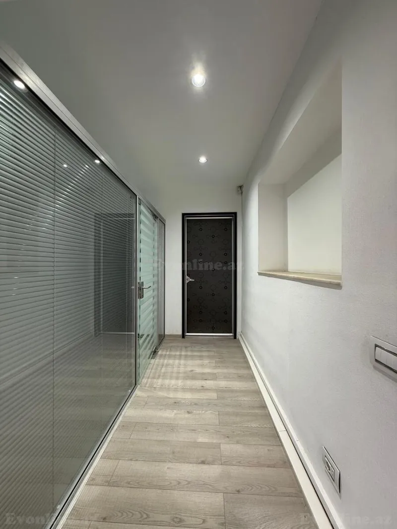 Kirayə verilir Ofis 140 m² 28 May m. - şəkil 15