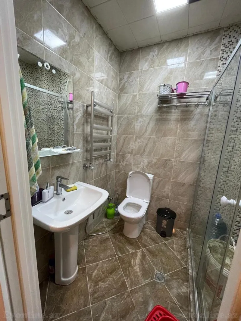 Kirayə verilir 2 otaqlı Mənzil Yeni tikili 60 m² İnşaatçılar m. - şəkil 8