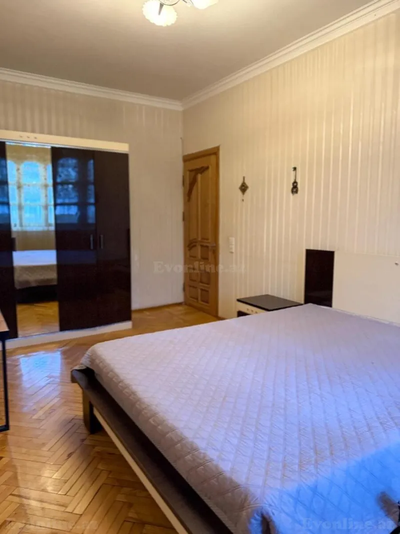 Satılır 4 otaqlı Mənzil Köhnə tikili 120 m² Nəsimi m. - şəkil 6