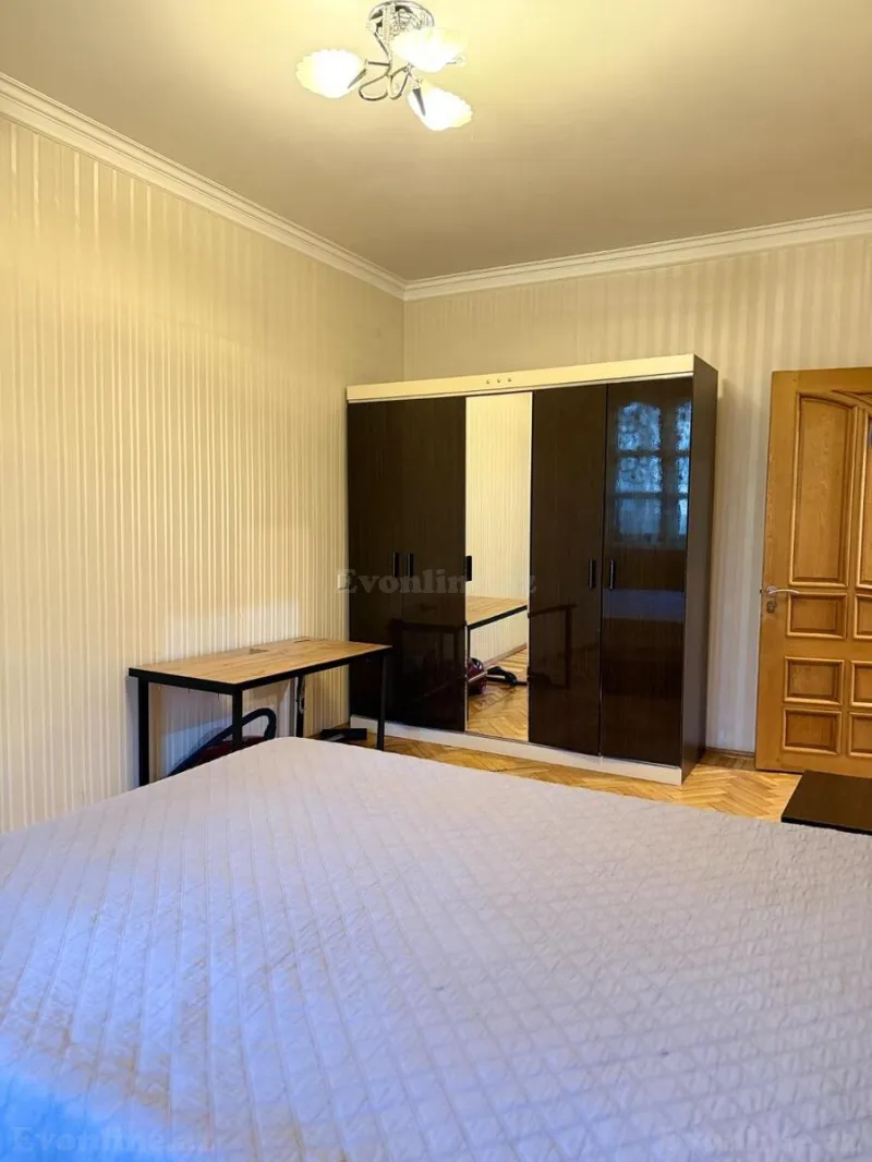 Satılır 4 otaqlı Mənzil Köhnə tikili 120 m² Nəsimi m. - şəkil 8