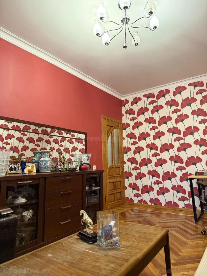 Satılır 4 otaqlı Mənzil Köhnə tikili 120 m² Nəsimi m. - şəkil 12