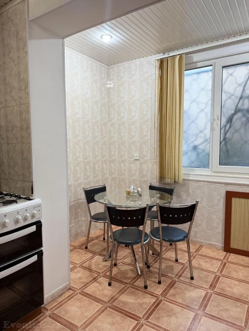 Satılır 4 otaqlı Mənzil Köhnə tikili 120 m² Nəsimi m. - şəkil 17