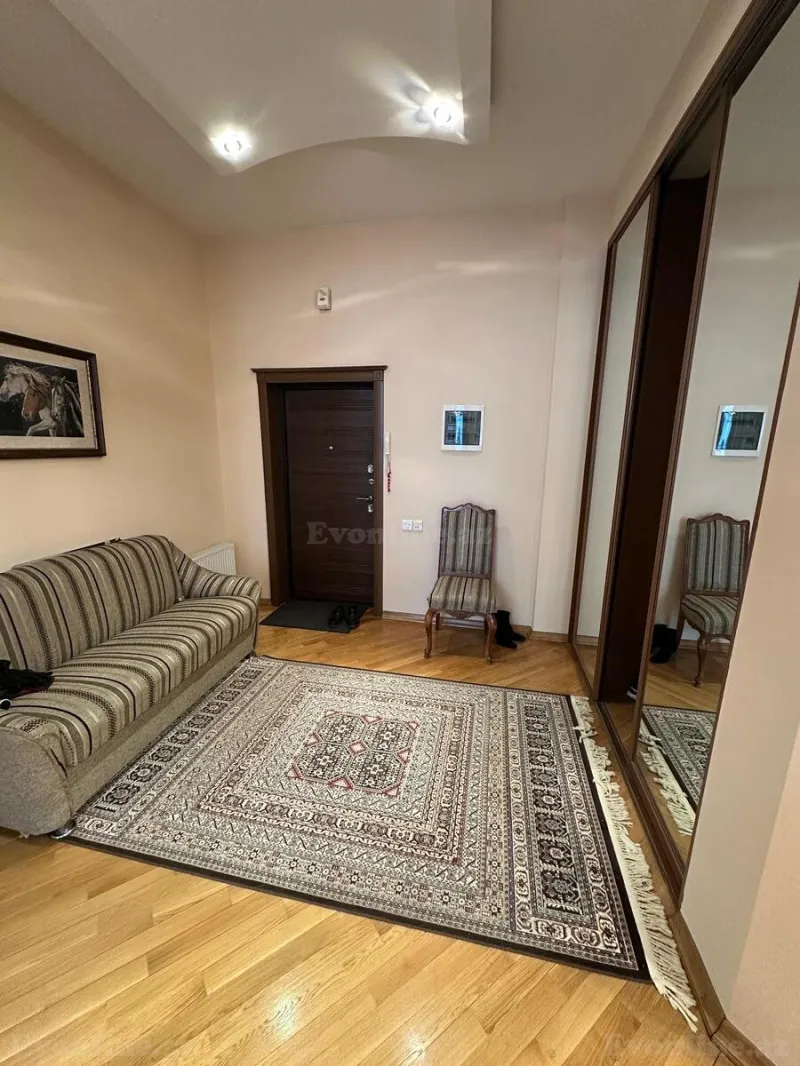 Satılır 4 otaqlı Mənzil Yeni tikili 190 m² Gənclik m. - şəkil 16