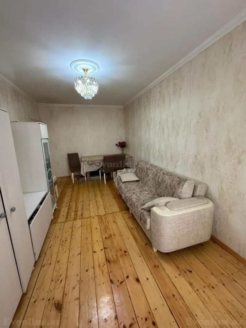 Satılır 2 otaqlı Mənzil Köhnə tikili 65 m² Həzi Aslanov m.