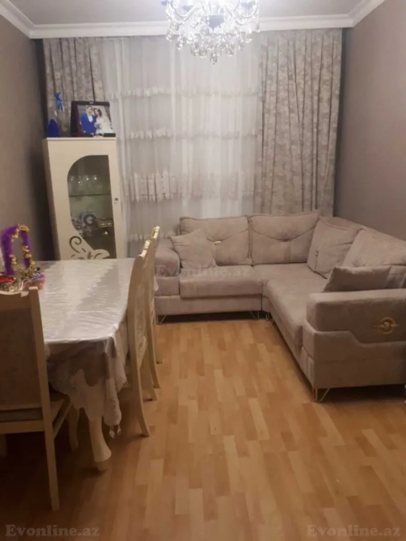 Satılır 3 otaqlı Mənzil Köhnə tikili 70 m² 7-ci mikrorayon - şəkil 2