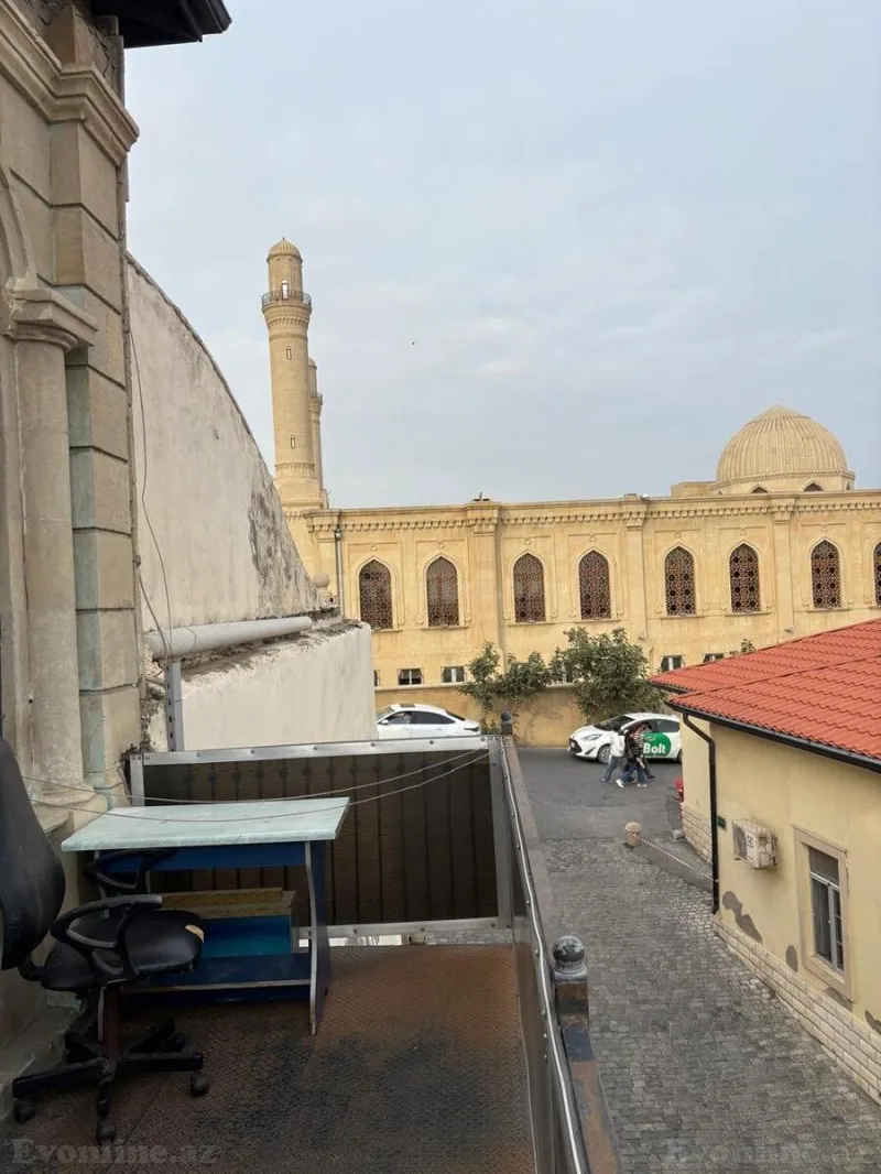 Satılır 2 otaqlı Mənzil Köhnə tikili 50 m² Səbail r. - şəkil 15