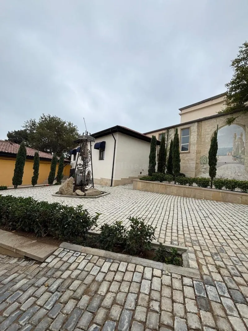 Satılır 2 otaqlı Mənzil Köhnə tikili 50 m² Səbail r. - şəkil 28