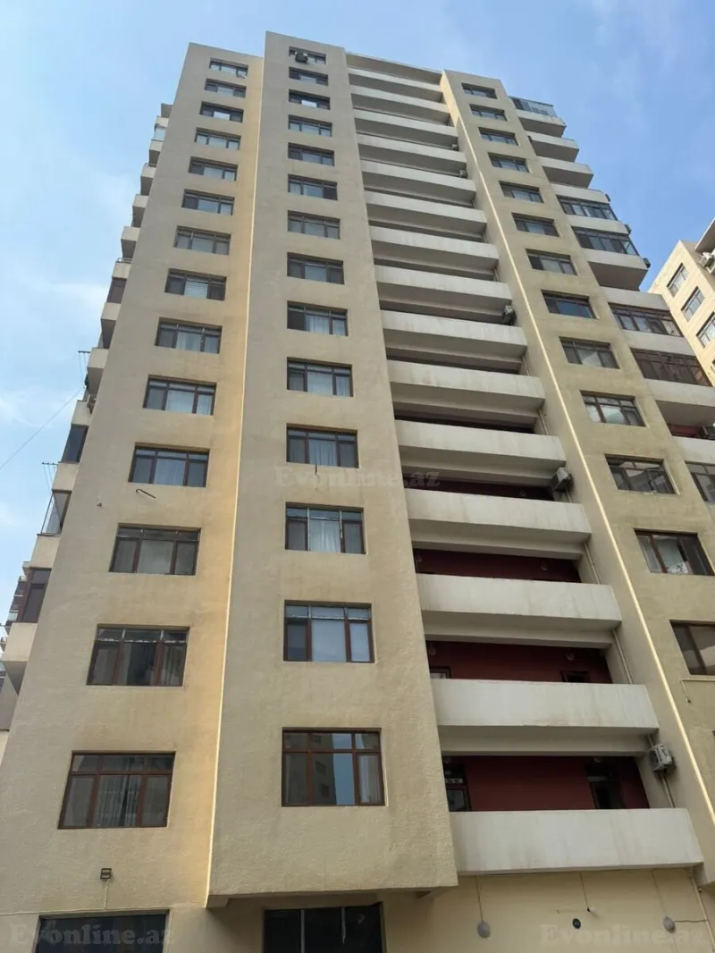 Satılır 3 otaqlı Mənzil Yeni tikili 135 m² Elmlər Akademiyası m.