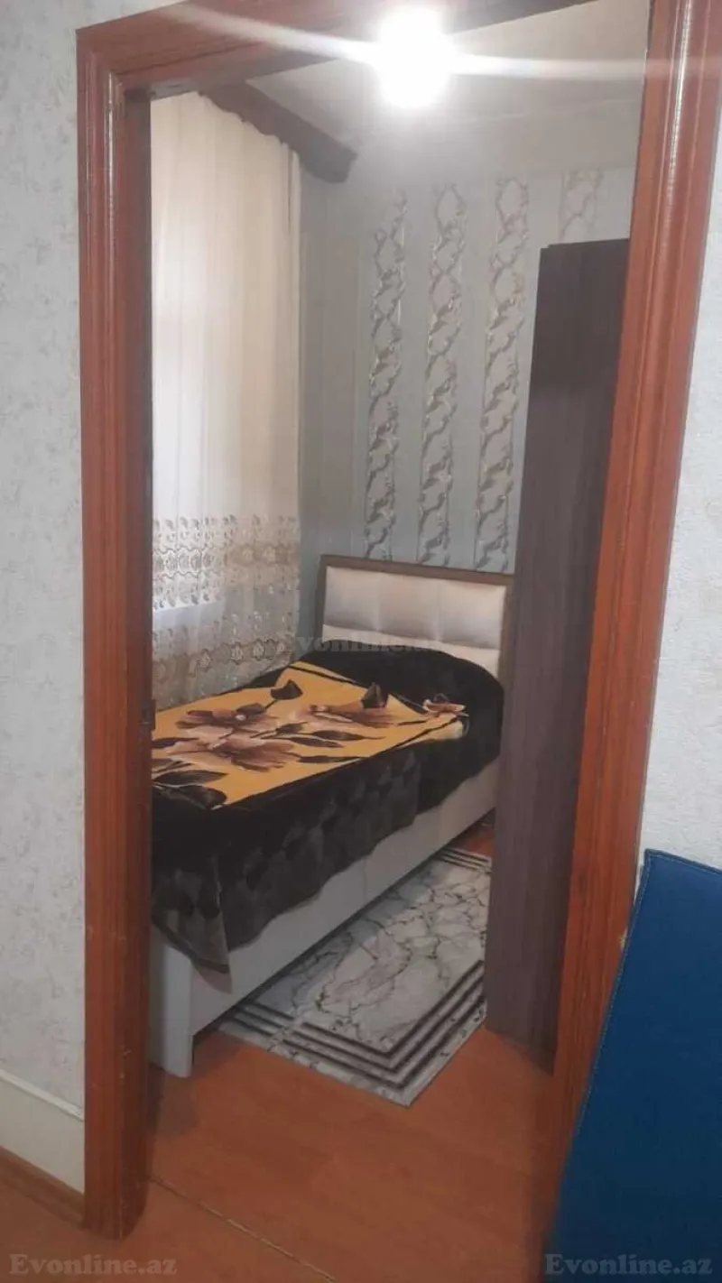 Satılır 1 otaqlı Mənzil Köhnə tikili 29 m² 4-cü mikrorayon - şəkil 2